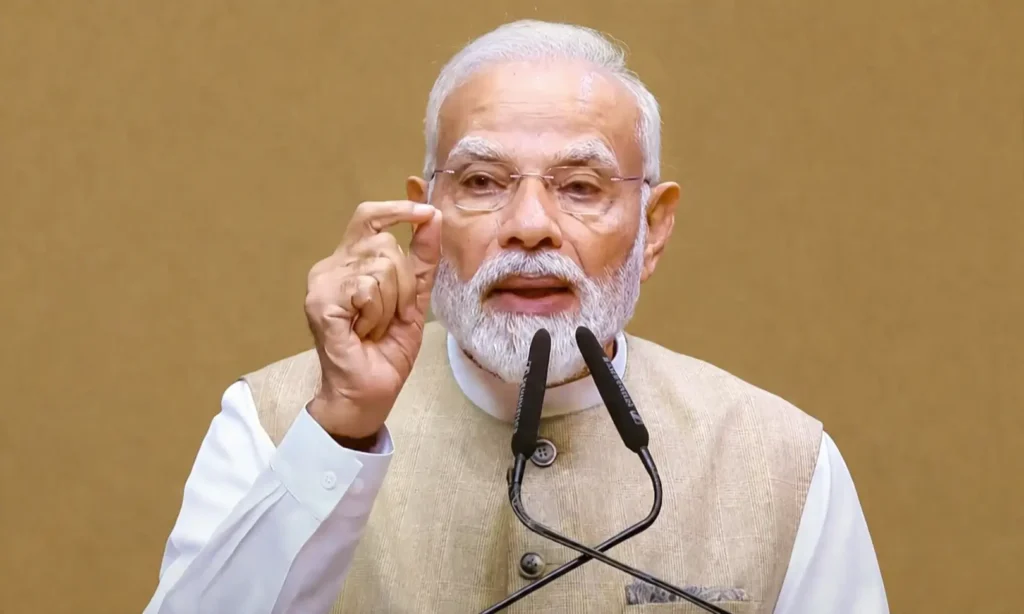 ভারতের প্রধানমন্ত্রী নরেন্দ্র মোদি কেন্দ্রীয় মন্ত্রীদের ইনস্টাগ্রামে রিলস তৈরির পরামর্শ দিচ্ছেন—প্রতীকী ছবি।