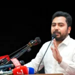 বক্তব্য দিচ্ছেন এনসিপির আহ্বায়ক নাহিদ ইসলাম