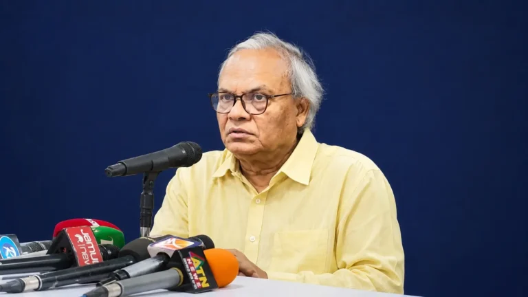 গ্যাস সংকট নিয়ে কথা বলছেন বিএনপির ভারপ্রাপ্ত মহাসচিব রুহুল কবির রিজভী